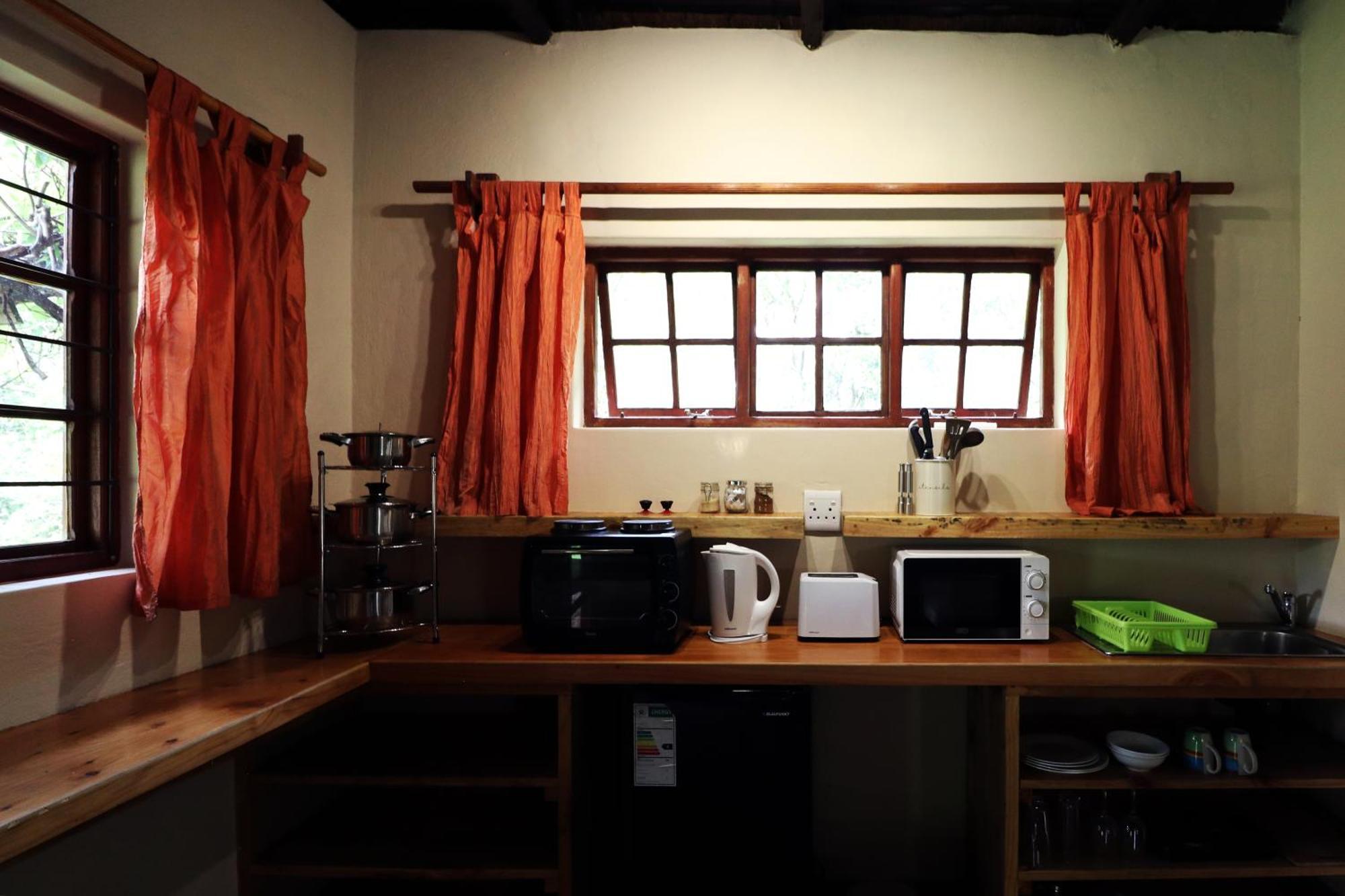 Away With The Fairies Nature Lodge And Backpackers Hogsback Exterior foto